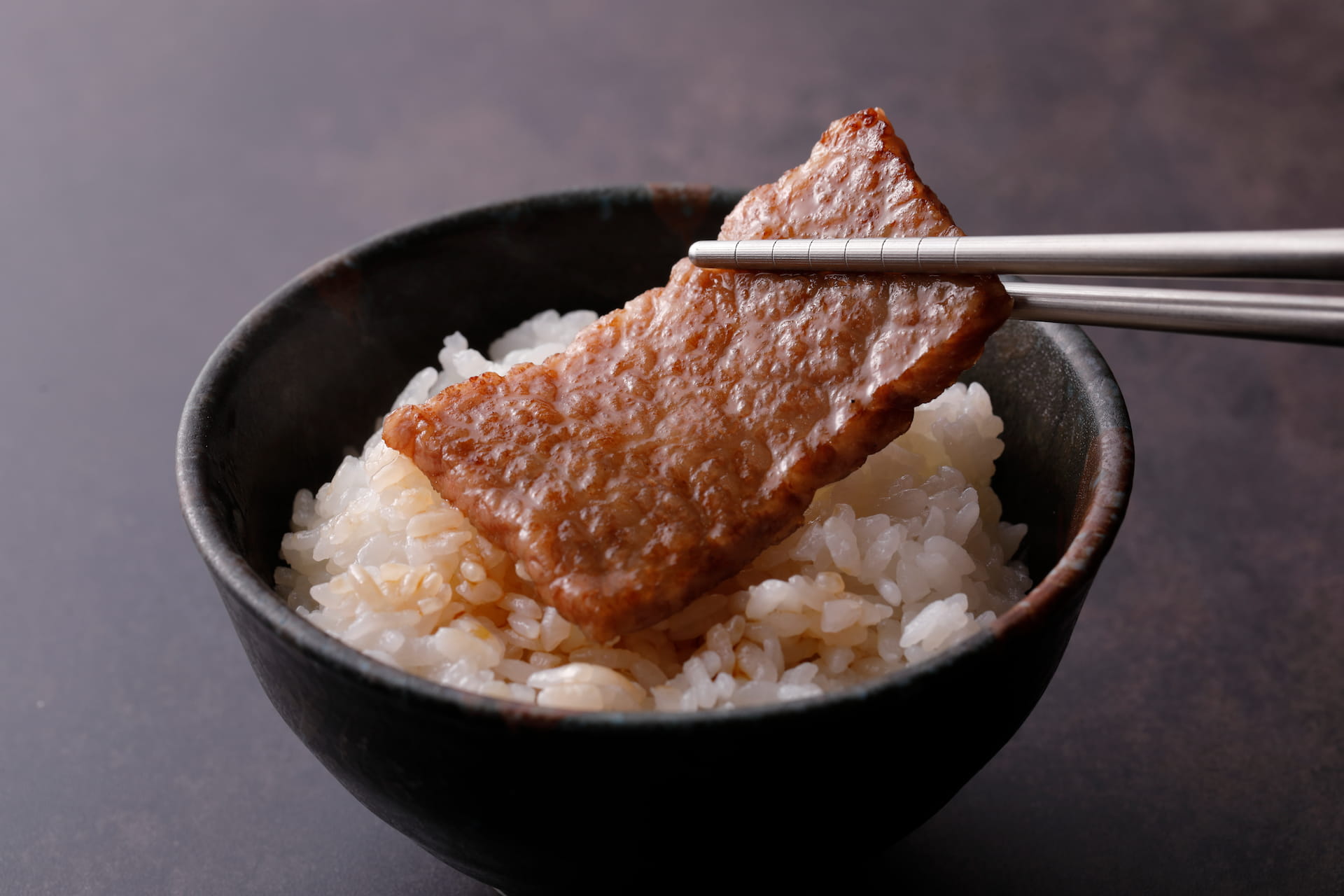 焼肉ふじみ富士宮店 焼きたてのお肉をご飯と一緒に
